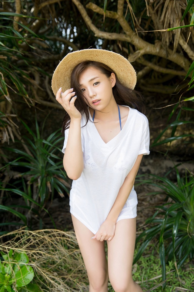 'Busty Asian Beauty Ai Shinozaki' with Ai Shinozaki via All Gravure - Pic #3