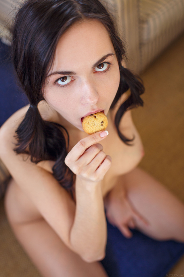 'Cute Brunette Nasita Via Met-Art' with Nasita via Met-Art - Pic #8