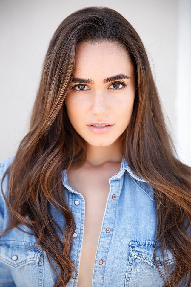 'Mainstream Beauty Alicia Sanz' with Alicia Sanz via Mr Skin - Pic #8