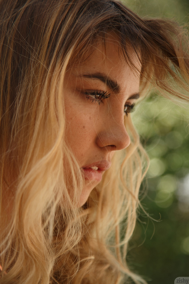'Viani Duran Via Zishy' with Viani Duran via Zishy - Pic #9