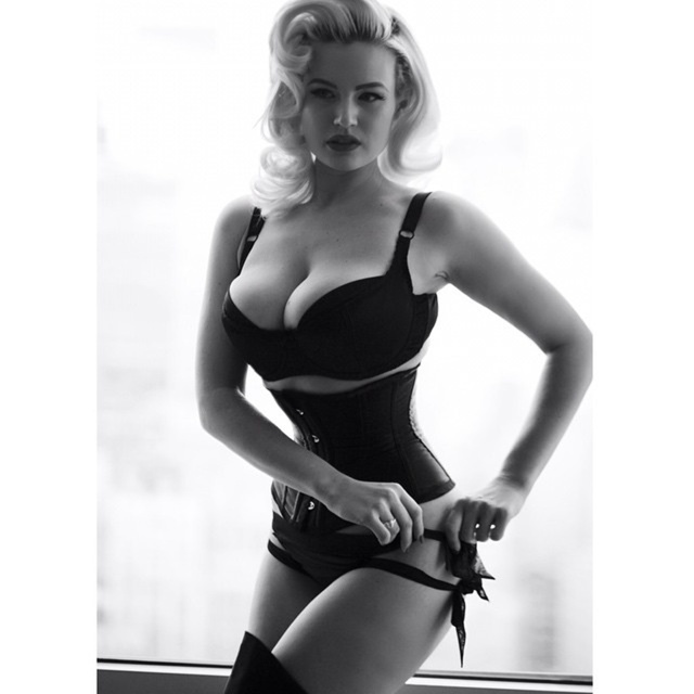 'Pinup Diva' with Gia Genevieve via Mr Skin - Pic #15