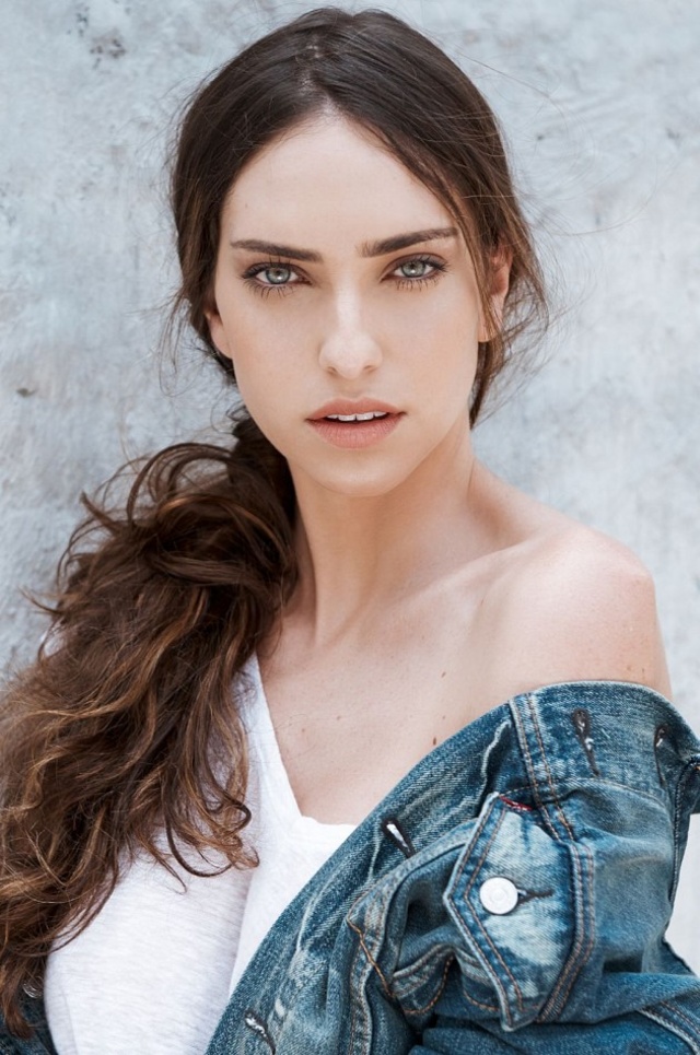 'Busty Mainstream Hottie Michaella Majeski' with Michaella Majeski via Mr Skin - Pic #15