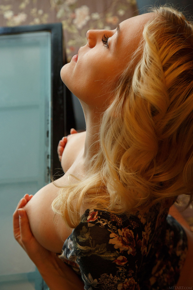 'Aislin Via Met-Art' with Aislin via Met-Art - Pic #5