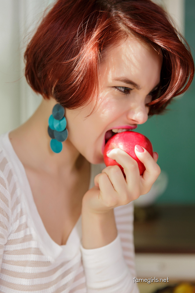 'Diana Via FameGirls' with Diana via Fame Girls - Pic #4