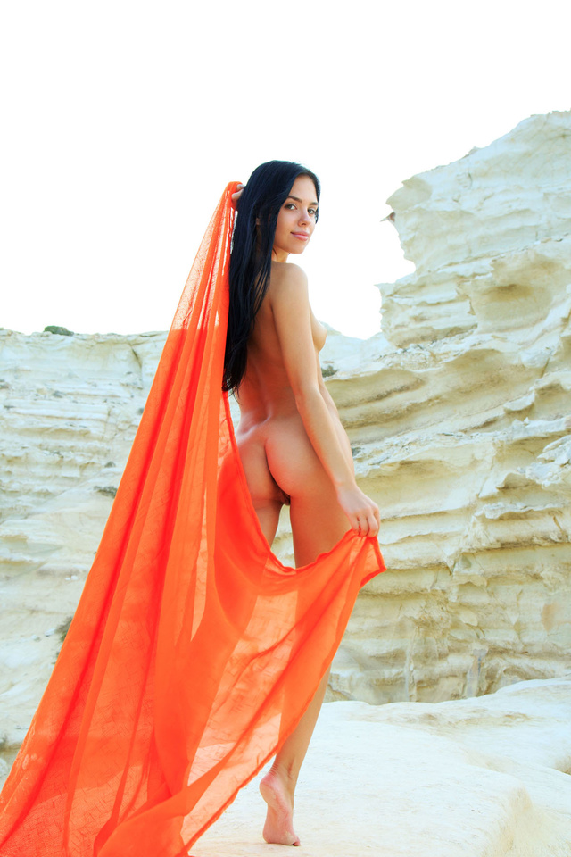 'Venice Lei Via Met-Art' with Venice Lei via Met-Art - Pic #2