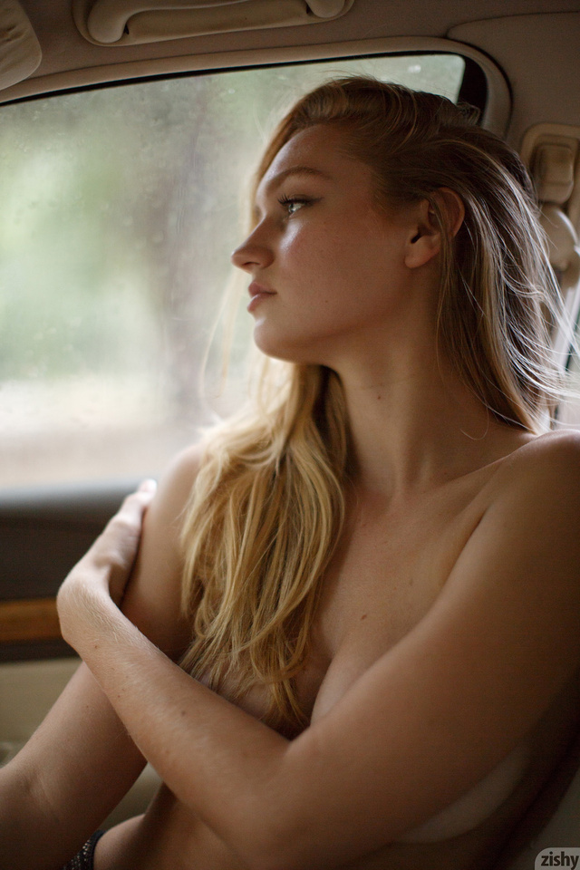 'Nature Lover' with Ellen Kennedy via Zishy - Pic #6