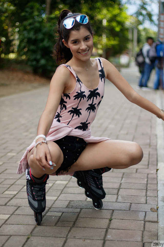 'Skate Colombia' with Kate Maze via Zishy - Pic #3