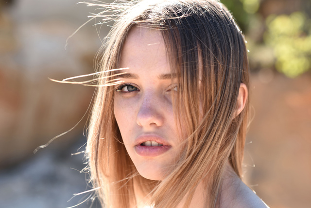 'Beach Day' with Maxa via Met-Art - Pic #2