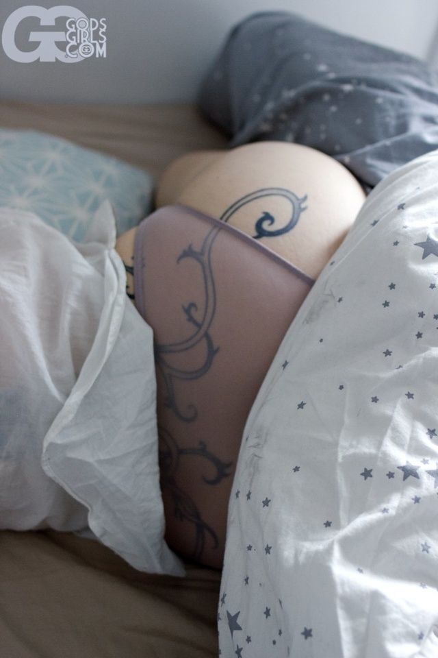 'Daydreaming' with Solwenn via Gods Girls - Pic #4