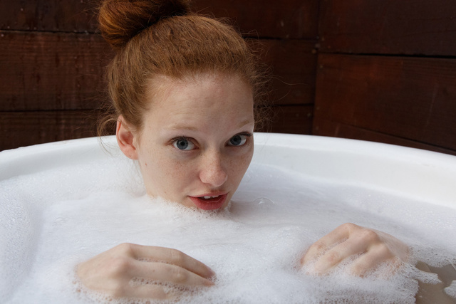 'Bubble Bath' with Wendy Patton via Zishy - Pic #2