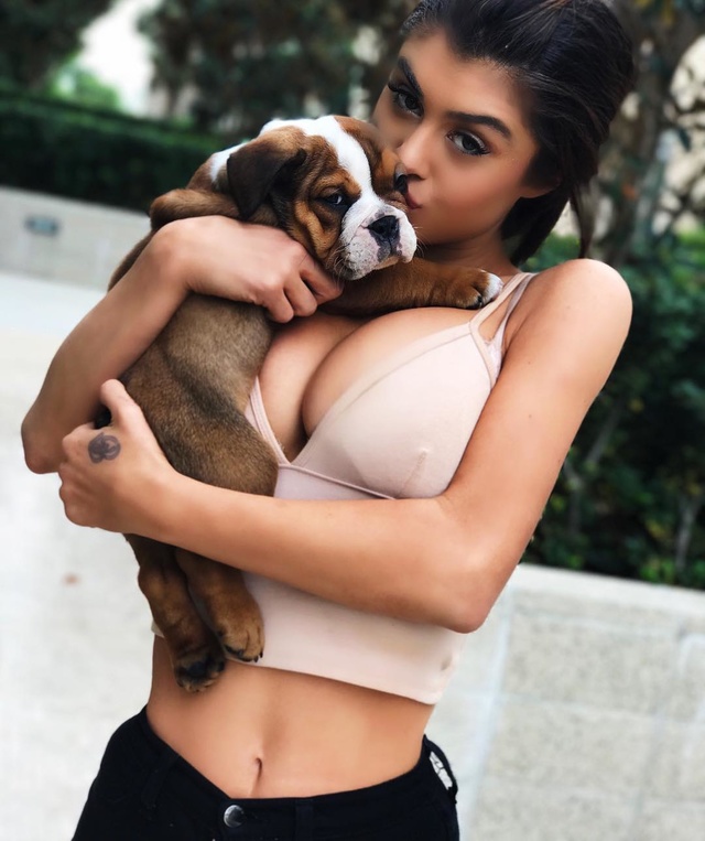 'Sexy Brunette Instagram Babe' with Noel Leon via Mr Skin - Pic #5
