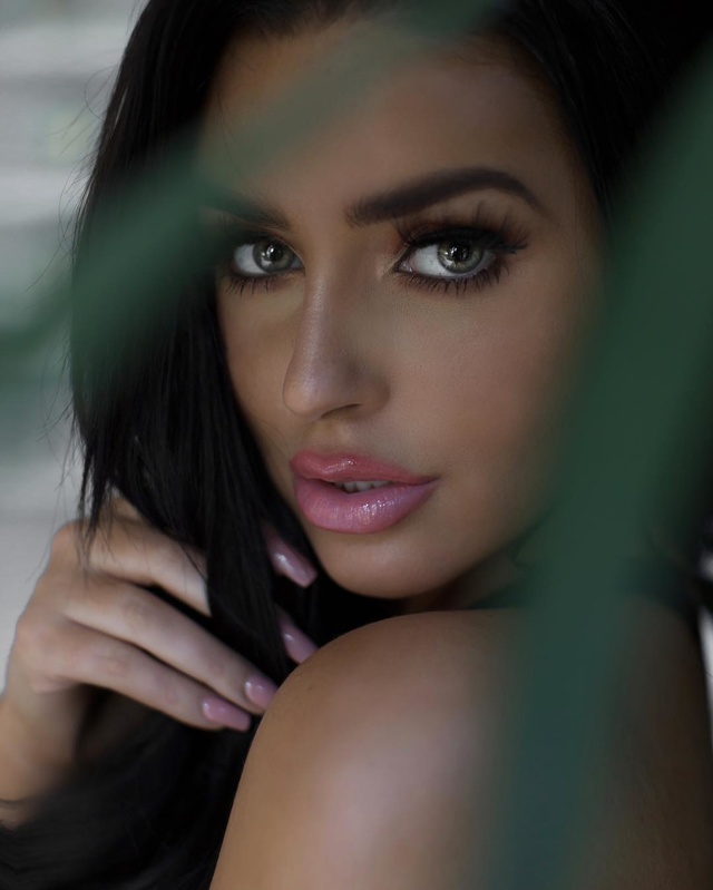 'New Pics' with Abigail Ratchford via Mr Skin - Pic #4