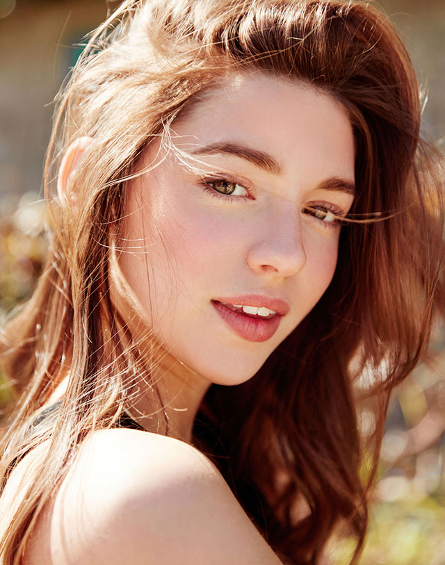 'Cute Brunette' with Elena Safavi via Mr Skin - Pic #3