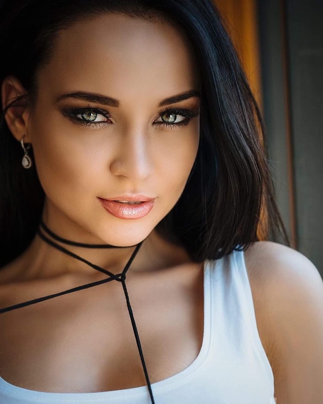'Ukrainian Beauty' with Angelina Petrova via Mr Skin - Pic #8