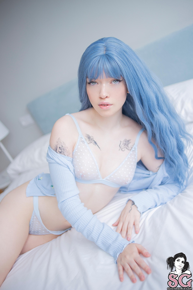 'Blue Angel' with Narumi via Suicide Girls - Pic #5