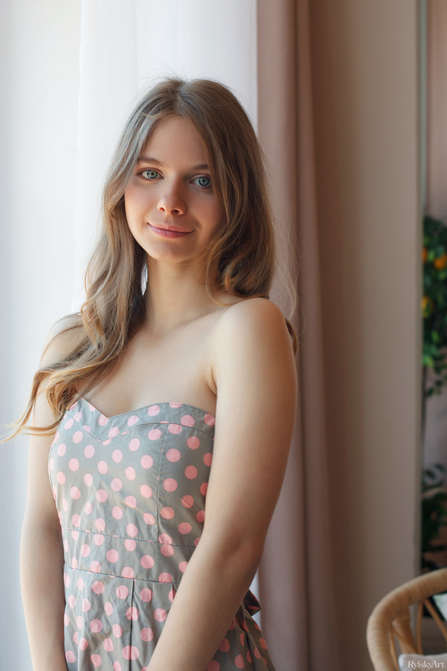 'Lovely Blonde Angel' with Siya via Rylsky Art - Pic #1